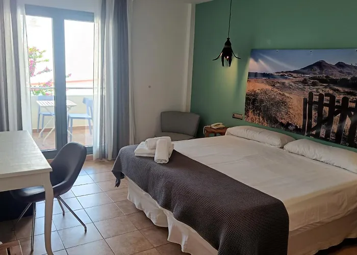Hotel La Posada De Paco - Spa & Adults Friendly