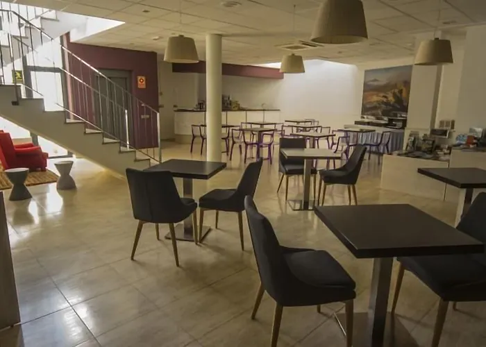 Hotel La Posada De Paco - Spa & Adults Friendly